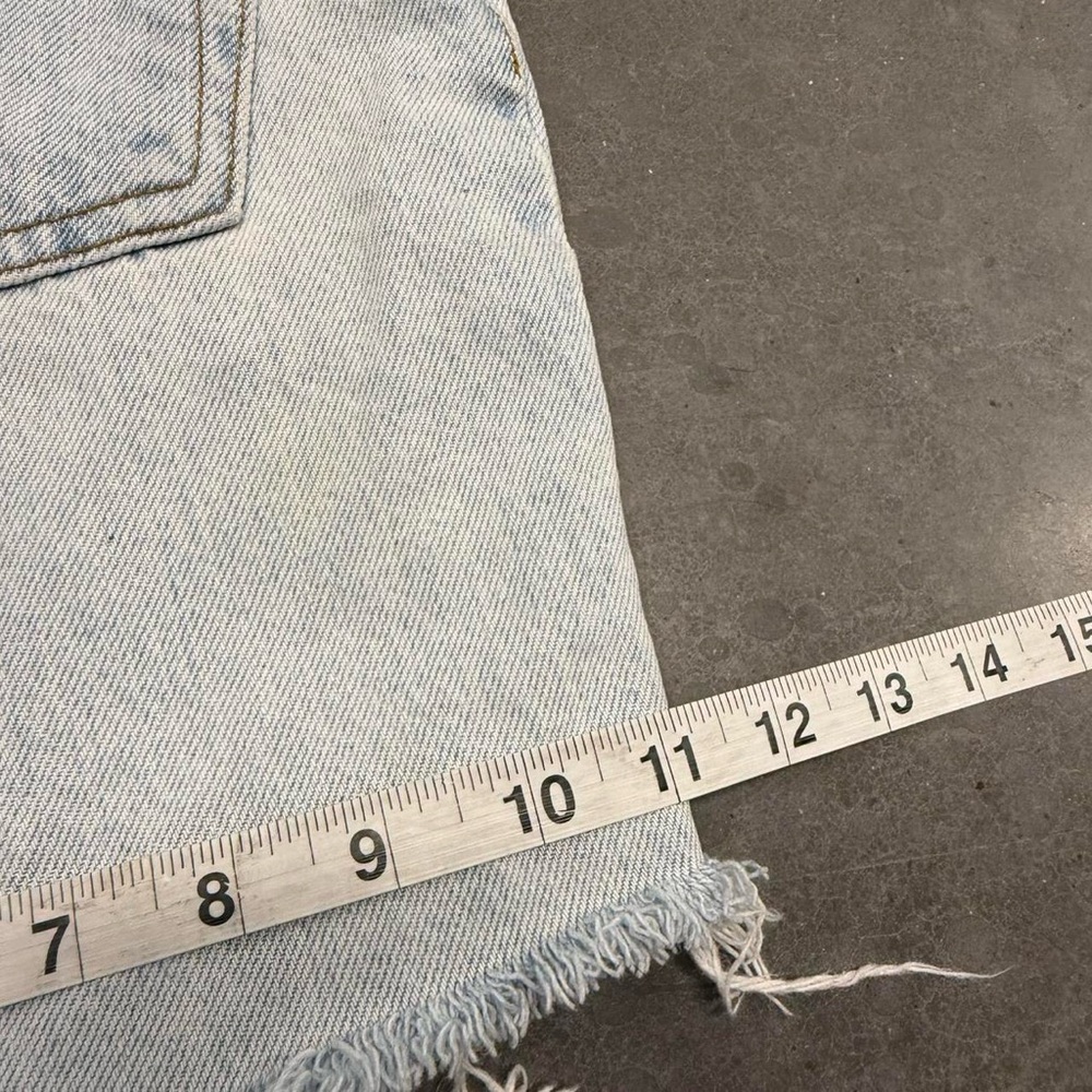 Levi’s Jorts - image 5